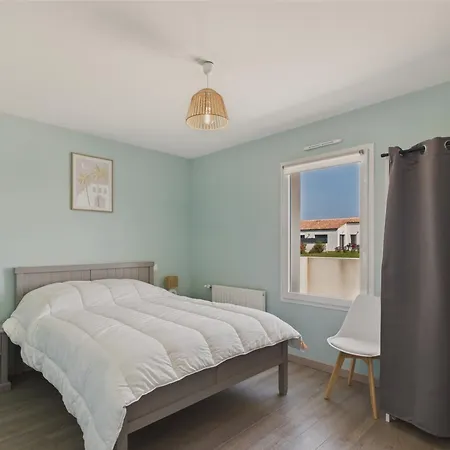 Jolie Maison Pour 6 Avec Jardin Hébergement de vacances *